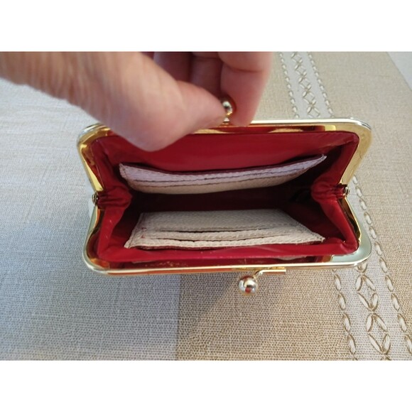 Dooney & Bourke White Leather Coin Purse Wallet Credit Card Holder Snap Closure - Picture 7 of 12